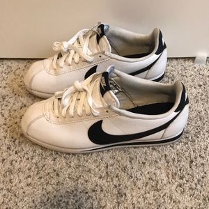 Nike Cortez. Women’s 11/Men’s 9.5. Wht/blk. Worn.